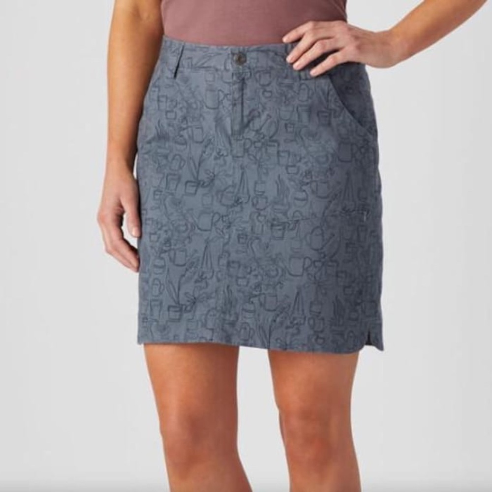 Duluth Women's Rootstock Gardening Skort New, no tag
